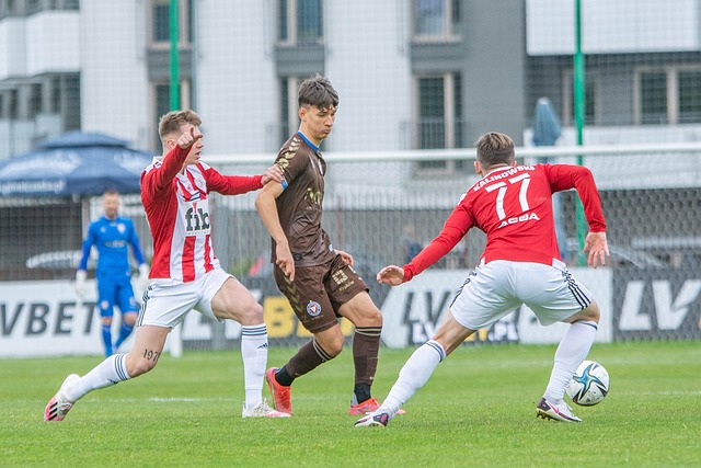 曝皇马已解雇阿隆索！踢曼城后正式官宣 42岁青训传奇任临时教练