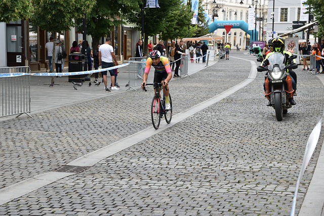 于体育产业 于体育产业